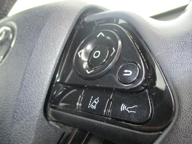 プリウス Ａ　＜後期型＞＜社外エアロＦ／Ｓ／Ｒ＞新品１８インチアルミ＆タイヤ　純正ナビ　ＴＶ　フルセグ　Ｂカメラ　Ｂｌｕｅｔｏｏｔｈ　クルコン　ＢＳＭ　ＨＵＤ　ＲＣＴＡ　ドラレコ　ＥＴＣ　Ｐスタート　スマートキー（45枚目）
