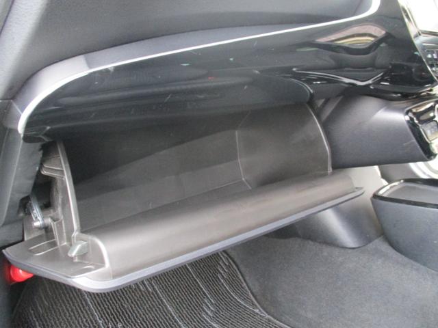 プリウス Ａ　＜後期型＞＜社外エアロＦ／Ｓ／Ｒ＞新品１８インチアルミ＆タイヤ　純正ナビ　ＴＶ　フルセグ　Ｂカメラ　Ｂｌｕｅｔｏｏｔｈ　クルコン　ＢＳＭ　ＨＵＤ　ＲＣＴＡ　ドラレコ　ＥＴＣ　Ｐスタート　スマートキー（67枚目）