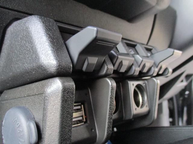 ジムニーシエラ JC <リフトアップ> サス マフラー サイドステップ マッドガード OPフロントグリル 新品15アルミ ナビ TV 地デジ Bカメラ ETC 純正LEDライト フォグ クルコン シートH Sセーフティー(48枚目)