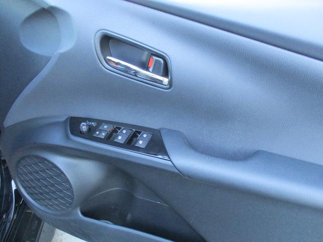 プリウスＰＨＶ Ａ　（新品モデリスタエアロ）（純正１１．６型ナビＴＶ）地デジフルセグＢカメラＥＴＣ　新品１８ＡＷ＆タイヤ　スマートキー　シートＨ　ＢＳＭ　ＥＴＣ２．０　クリソナ　純正ＬＥＤライト＆フォグ　Ｔセーフティー（54枚目）