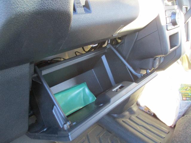 アトレー ＲＳ　＜４ＷＤ　ターボ＞＜ＪＵＮＫＹＳバンパーガード＞＜ＪＵＮＫＹＳマフラー＞純正９型Ｄオーディオ地デジＢカメラ　ＥＴＣ　サイドステップ　純正ＯＰキャリア　社外グリル　マッドフラップ　１５ＡＷ＆ＲＴタイヤ（58枚目）