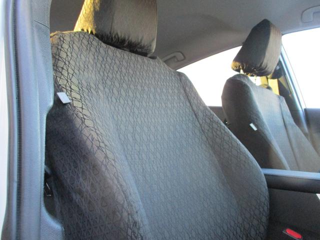 プリウス Ａ　＜後期型＞　純正ナビ　ＴＶ　Ｂｌｕｅｔｏｏｔｈ　地デジフルセグ　バックカメラ　ブラインドスポットモニター　ヘッドアップディスプレイ　ＥＴＣ　純正ＬＥＤヘッドライト＆フォグ　トヨタセーフティーＰＫＧ（32枚目）