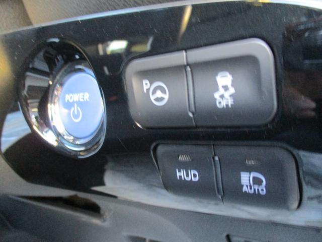 プリウス Ａ　＜後期型＞　純正ナビ　ＴＶ　Ｂｌｕｅｔｏｏｔｈ　地デジフルセグ　バックカメラ　ブラインドスポットモニター　ヘッドアップディスプレイ　ＥＴＣ　純正ＬＥＤヘッドライト＆フォグ　トヨタセーフティーＰＫＧ（55枚目）