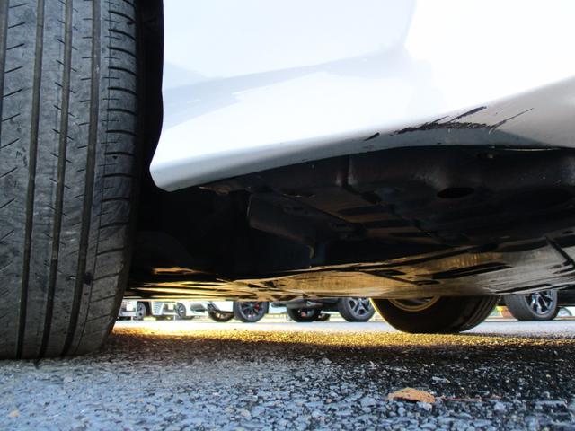 プリウス Ａ　＜後期型＞　純正ナビ　ＴＶ　Ｂｌｕｅｔｏｏｔｈ　地デジフルセグ　バックカメラ　ブラインドスポットモニター　ヘッドアップディスプレイ　ＥＴＣ　純正ＬＥＤヘッドライト＆フォグ　トヨタセーフティーＰＫＧ（62枚目）