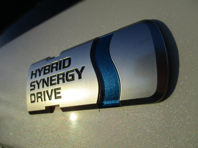 プリウス Ａ　＜後期型＞　純正ナビ　ＴＶ　Ｂｌｕｅｔｏｏｔｈ　地デジフルセグ　バックカメラ　ブラインドスポットモニター　ヘッドアップディスプレイ　ＥＴＣ　純正ＬＥＤヘッドライト＆フォグ　トヨタセーフティーＰＫＧ（65枚目）