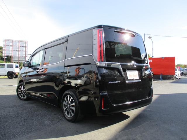 エスクァイア Ｇｉ　＜７人乗り＞　＜両側パワースライドドア＞　社外ナビ　ＴＶ　地デジ　Ｂカメラ　ＥＴＣ　シートヒーター　ハーフレザー　スマートキー　純正ＬＥＤヘッドライト＆フォグ　純正アルミ　ドラレコ　リア修理歴あり（8枚目）