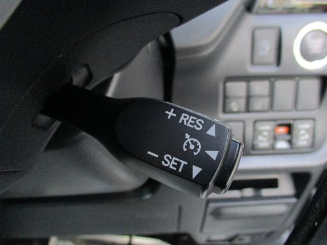 エスクァイア Ｇｉ　＜７人乗り＞　＜両側パワースライドドア＞　社外ナビ　ＴＶ　地デジ　Ｂカメラ　ＥＴＣ　シートヒーター　ハーフレザー　スマートキー　純正ＬＥＤヘッドライト＆フォグ　純正アルミ　ドラレコ　リア修理歴あり（30枚目）