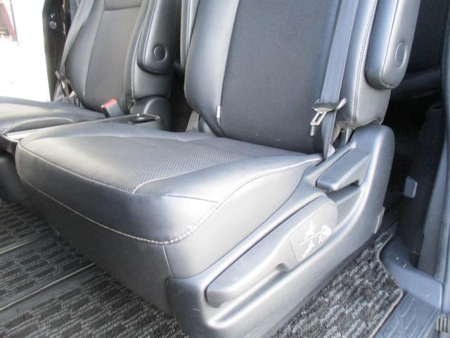 エスクァイア Ｇｉ　＜７人乗り＞　＜両側パワースライドドア＞　社外ナビ　ＴＶ　地デジ　Ｂカメラ　ＥＴＣ　シートヒーター　ハーフレザー　スマートキー　純正ＬＥＤヘッドライト＆フォグ　純正アルミ　ドラレコ　リア修理歴あり（39枚目）