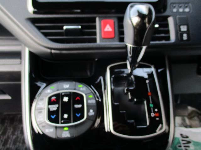 エスクァイア Ｇｉ　＜７人乗り＞　＜両側パワースライドドア＞　社外ナビ　ＴＶ　地デジ　Ｂカメラ　ＥＴＣ　シートヒーター　ハーフレザー　スマートキー　純正ＬＥＤヘッドライト＆フォグ　純正アルミ　ドラレコ　リア修理歴あり（46枚目）