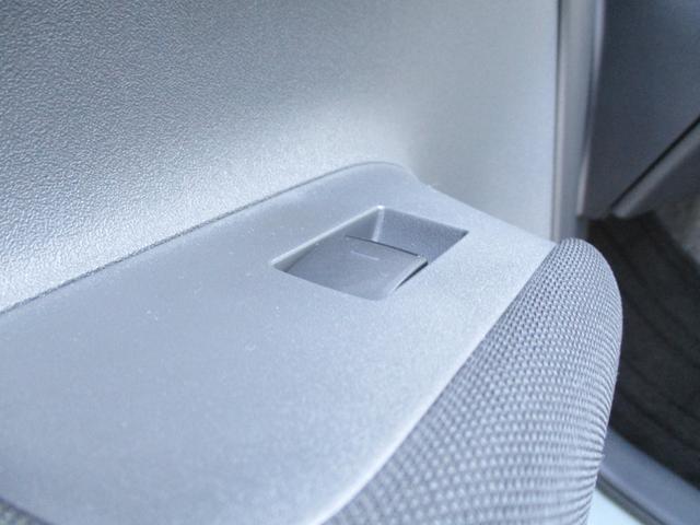 シエンタ Ｇ　＜両側電動スライドドア＞　純正ディスプレイオーディオ　コネクティッドナビ　フルセグ　Ｂカメラ　ＥＴＣ２．０　前後ドライブレコーダー　ＬＥＤヘッドライト　衝突被害軽減ブレーキ　ブラインドスポットモニター（61枚目）