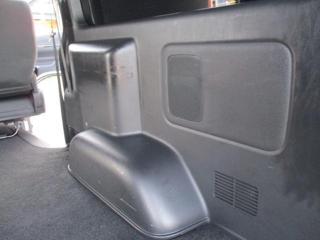 ハイエースバン スーパーGL ダークプライムII <4WD> <ディーゼルターボ> <TRDスポイラー> 強化スタビ ショック 8型フローティングナビTV地デジBカメラBluetooth ETC 革調シートカバー 小窓仕様 スマートキー 外スピーカ=(76枚目)