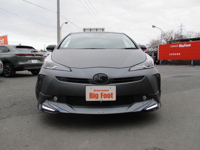 プリウス Ａプレミアム　ツーリングセレクション　＜モデリスタエアロ＞　＜マッドグレー＞　＜アルパイン　ＢＩＧＸ１１型＞　本革　ＢＳＭ　ＨＵＤ　ＬＤＫ　地デジ　フルセグ　Ｂｌｕｅｔｏｏｔｈ　ＥＴＣ　レーダークルーズ　クリソナ　Ｐシート　セーフティー（3枚目）