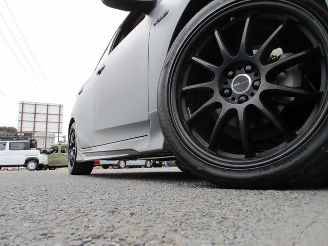 プリウス Ａプレミアム　ツーリングセレクション　＜モデリスタエアロ＞　＜マッドグレー＞　＜アルパイン　ＢＩＧＸ１１型＞　本革　ＢＳＭ　ＨＵＤ　ＬＤＫ　地デジ　フルセグ　Ｂｌｕｅｔｏｏｔｈ　ＥＴＣ　レーダークルーズ　クリソナ　Ｐシート　セーフティー（21枚目）