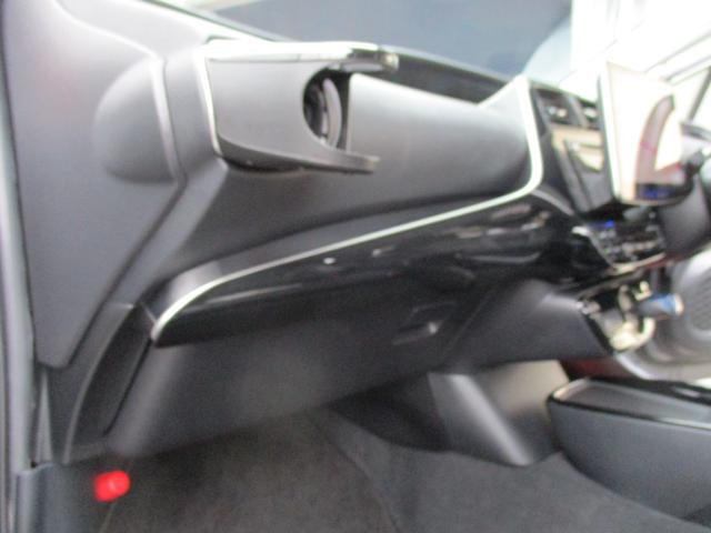 プリウス Ａプレミアム　ツーリングセレクション　＜モデリスタエアロ＞　＜マッドグレー＞　＜アルパイン　ＢＩＧＸ１１型＞　本革　ＢＳＭ　ＨＵＤ　ＬＤＫ　地デジ　フルセグ　Ｂｌｕｅｔｏｏｔｈ　ＥＴＣ　レーダークルーズ　クリソナ　Ｐシート　セーフティー（66枚目）