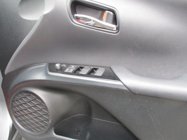 プリウス Ａプレミアム　ツーリングセレクション　＜モデリスタエアロ＞　＜マッドグレー＞　＜アルパイン　ＢＩＧＸ１１型＞　本革　ＢＳＭ　ＨＵＤ　ＬＤＫ　地デジ　フルセグ　Ｂｌｕｅｔｏｏｔｈ　ＥＴＣ　レーダークルーズ　クリソナ　Ｐシート　セーフティー（68枚目）