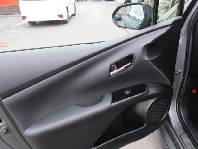 プリウス Ａプレミアム　ツーリングセレクション　＜モデリスタエアロ＞　＜マッドグレー＞　＜アルパイン　ＢＩＧＸ１１型＞　本革　ＢＳＭ　ＨＵＤ　ＬＤＫ　地デジ　フルセグ　Ｂｌｕｅｔｏｏｔｈ　ＥＴＣ　レーダークルーズ　クリソナ　Ｐシート　セーフティー（70枚目）