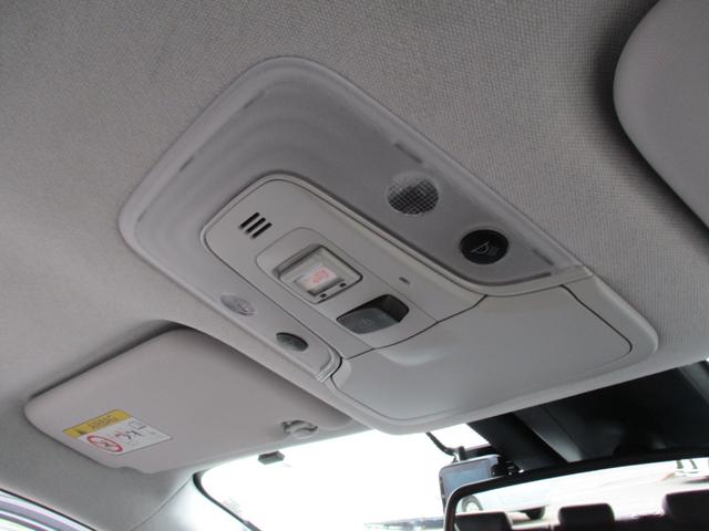 プリウス Ａプレミアム　ツーリングセレクション　＜モデリスタエアロ＞　＜マッドグレー＞　＜アルパイン　ＢＩＧＸ１１型＞　本革　ＢＳＭ　ＨＵＤ　ＬＤＫ　地デジ　フルセグ　Ｂｌｕｅｔｏｏｔｈ　ＥＴＣ　レーダークルーズ　クリソナ　Ｐシート　セーフティー（76枚目）