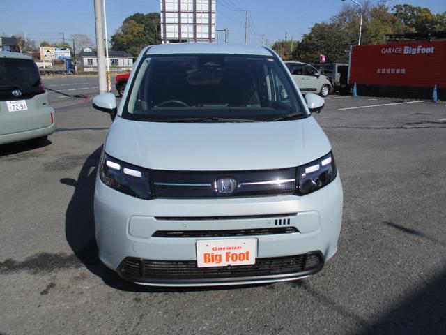 フリード エアー　ＥＸ　＜６人乗り＞　＜純正９インチナビＴＶ＞地デジ　フルセグ　ＥＴＣ　Ｂｌｕｅｔｏｏｔｈ　Ｂカメラ　＜両側パワースライドドア＞　純正アルミ　ハーフレザーシート　スマートキー　Ｈセンシング　純正ＬＥＤライト（6枚目）