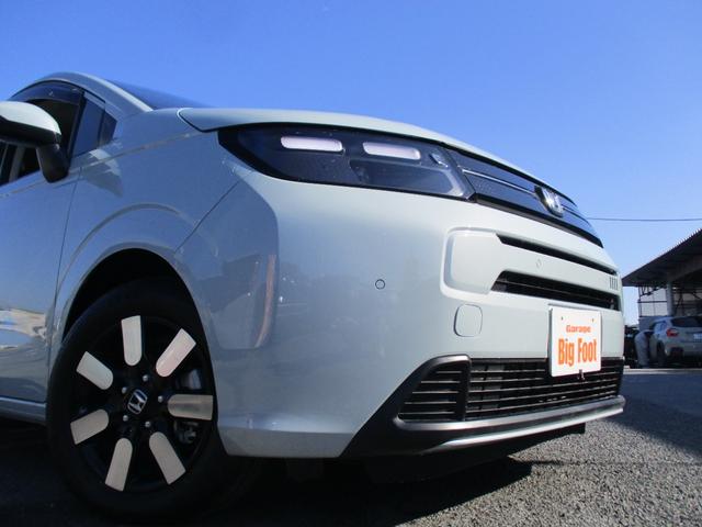 フリード エアー　ＥＸ　＜６人乗り＞　＜純正９インチナビＴＶ＞地デジ　フルセグ　ＥＴＣ　Ｂｌｕｅｔｏｏｔｈ　Ｂカメラ　＜両側パワースライドドア＞　純正アルミ　ハーフレザーシート　スマートキー　Ｈセンシング　純正ＬＥＤライト（7枚目）