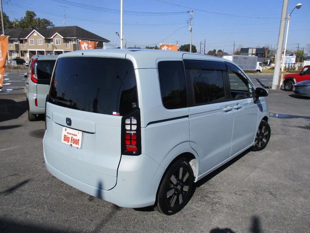 フリード エアー　ＥＸ　＜６人乗り＞　＜純正９インチナビＴＶ＞地デジ　フルセグ　ＥＴＣ　Ｂｌｕｅｔｏｏｔｈ　Ｂカメラ　＜両側パワースライドドア＞　純正アルミ　ハーフレザーシート　スマートキー　Ｈセンシング　純正ＬＥＤライト（14枚目）