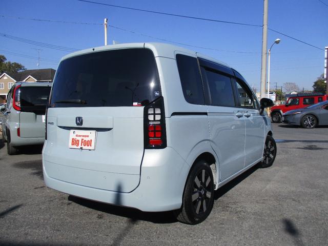 フリード エアー　ＥＸ　＜６人乗り＞　＜純正９インチナビＴＶ＞地デジ　フルセグ　ＥＴＣ　Ｂｌｕｅｔｏｏｔｈ　Ｂカメラ　＜両側パワースライドドア＞　純正アルミ　ハーフレザーシート　スマートキー　Ｈセンシング　純正ＬＥＤライト（16枚目）