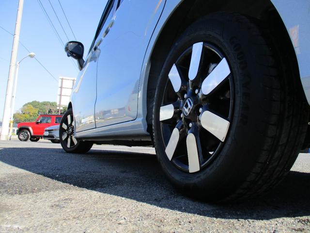 フリード エアー　ＥＸ　＜６人乗り＞　＜純正９インチナビＴＶ＞地デジ　フルセグ　ＥＴＣ　Ｂｌｕｅｔｏｏｔｈ　Ｂカメラ　＜両側パワースライドドア＞　純正アルミ　ハーフレザーシート　スマートキー　Ｈセンシング　純正ＬＥＤライト（21枚目）