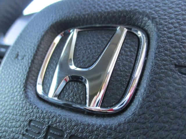 フリード エアー　ＥＸ　＜６人乗り＞　＜純正９インチナビＴＶ＞地デジ　フルセグ　ＥＴＣ　Ｂｌｕｅｔｏｏｔｈ　Ｂカメラ　＜両側パワースライドドア＞　純正アルミ　ハーフレザーシート　スマートキー　Ｈセンシング　純正ＬＥＤライト（24枚目）