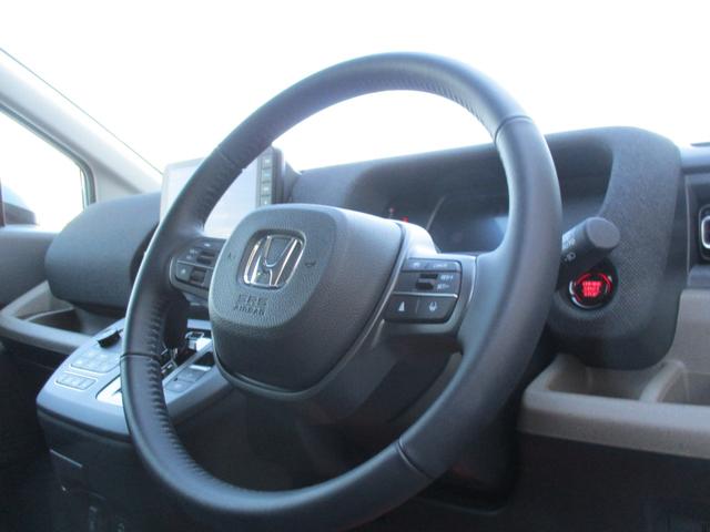 フリード エアー　ＥＸ　＜６人乗り＞　＜純正９インチナビＴＶ＞地デジ　フルセグ　ＥＴＣ　Ｂｌｕｅｔｏｏｔｈ　Ｂカメラ　＜両側パワースライドドア＞　純正アルミ　ハーフレザーシート　スマートキー　Ｈセンシング　純正ＬＥＤライト（25枚目）