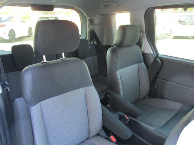 フリード エアー　ＥＸ　＜６人乗り＞　＜純正９インチナビＴＶ＞地デジ　フルセグ　ＥＴＣ　Ｂｌｕｅｔｏｏｔｈ　Ｂカメラ　＜両側パワースライドドア＞　純正アルミ　ハーフレザーシート　スマートキー　Ｈセンシング　純正ＬＥＤライト（51枚目）