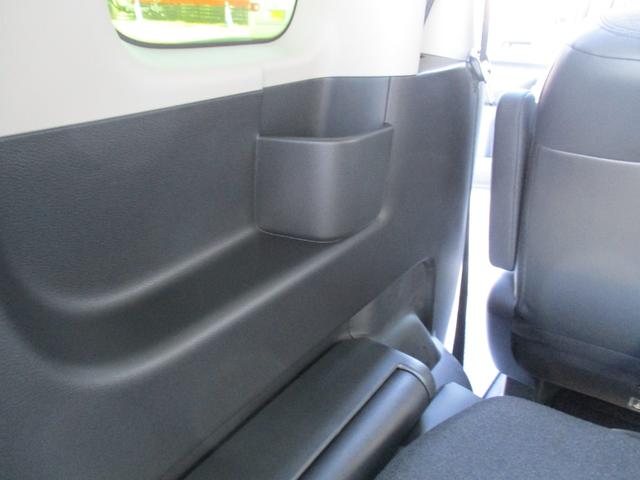 フリード エアー　ＥＸ　＜６人乗り＞　＜純正９インチナビＴＶ＞地デジ　フルセグ　ＥＴＣ　Ｂｌｕｅｔｏｏｔｈ　Ｂカメラ　＜両側パワースライドドア＞　純正アルミ　ハーフレザーシート　スマートキー　Ｈセンシング　純正ＬＥＤライト（63枚目）