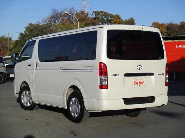 ハイエースバン スーパーＧＬ　ダークプライムＩＩ　＜ディーゼルターボ＞　＜両側パワースライドドア＞　＜９インチディスプレイオーディオ＞　ブラインドビューカメラ　前後ドラレコ　スマートキー　純正ＬＥＤヘッドライト　ハーフレザーシート　トヨタセーフティー（9枚目）