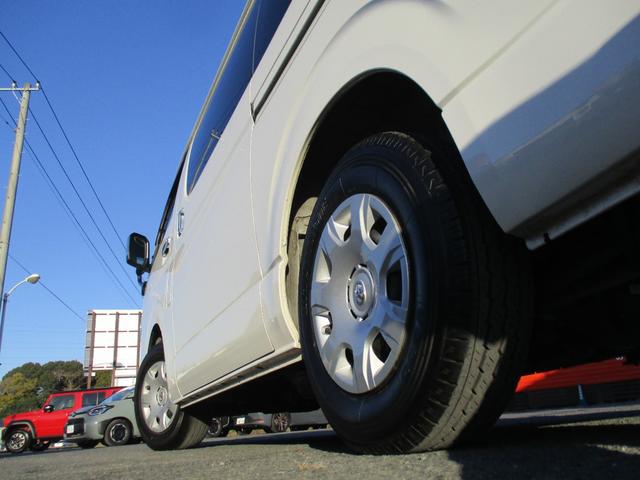 ハイエースバン スーパーＧＬ　ダークプライムＩＩ　＜ディーゼルターボ＞　＜両側パワースライドドア＞　＜９インチディスプレイオーディオ＞　ブラインドビューカメラ　前後ドラレコ　スマートキー　純正ＬＥＤヘッドライト　ハーフレザーシート　トヨタセーフティー（24枚目）