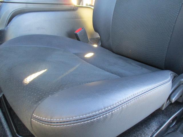 ハイエースバン スーパーＧＬ　ダークプライムＩＩ　＜ディーゼルターボ＞　＜両側パワースライドドア＞　＜９インチディスプレイオーディオ＞　ブラインドビューカメラ　前後ドラレコ　スマートキー　純正ＬＥＤヘッドライト　ハーフレザーシート　トヨタセーフティー（34枚目）