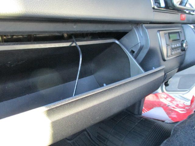 ハイエースバン スーパーＧＬ　ダークプライムＩＩ　＜ディーゼルターボ＞　＜両側パワースライドドア＞　＜９インチディスプレイオーディオ＞　ブラインドビューカメラ　前後ドラレコ　スマートキー　純正ＬＥＤヘッドライト　ハーフレザーシート　トヨタセーフティー（44枚目）