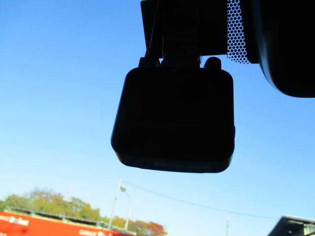 ハイエースバン スーパーＧＬ　ダークプライムＩＩ　＜ディーゼルターボ＞　＜両側パワースライドドア＞　＜９インチディスプレイオーディオ＞　ブラインドビューカメラ　前後ドラレコ　スマートキー　純正ＬＥＤヘッドライト　ハーフレザーシート　トヨタセーフティー（58枚目）