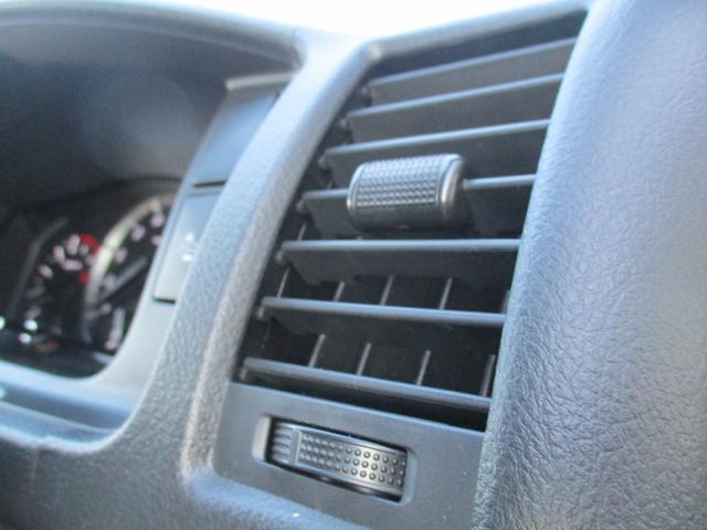 ハイエースバン スーパーＧＬ　ダークプライムＩＩ　＜ディーゼルターボ＞　＜両側パワースライドドア＞　＜９インチディスプレイオーディオ＞　ブラインドビューカメラ　前後ドラレコ　スマートキー　純正ＬＥＤヘッドライト　ハーフレザーシート　トヨタセーフティー（61枚目）