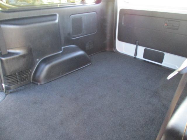 ハイエースバン スーパーＧＬ　ダークプライムＩＩ　＜ディーゼルターボ＞　＜両側パワースライドドア＞　＜９インチディスプレイオーディオ＞　ブラインドビューカメラ　前後ドラレコ　スマートキー　純正ＬＥＤヘッドライト　ハーフレザーシート　トヨタセーフティー（67枚目）