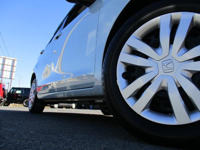 フィット e:HEVホーム (純正ナビTV) バックカメラ シートヒーター 純正LEDヘッドライト 前後ドラレコ スマートキー ETC 電子パーキングブレーキ クルーズコントロール ホンダセンシング 安全装置 リア修理歴有(10枚目)