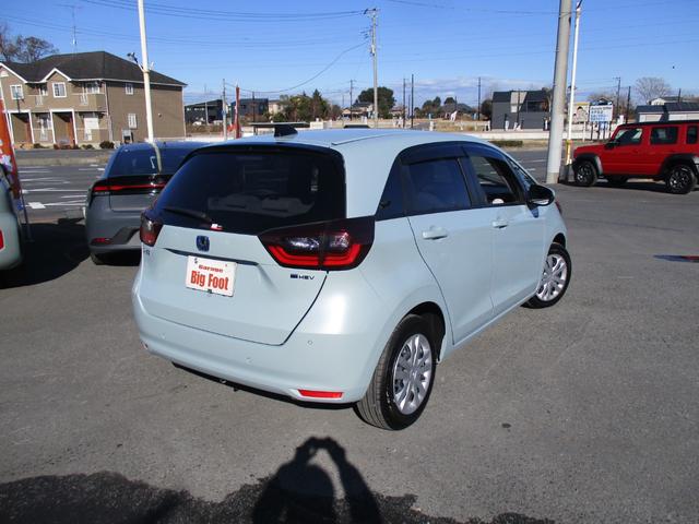 フィット e:HEVホーム (純正ナビTV) バックカメラ シートヒーター 純正LEDヘッドライト 前後ドラレコ スマートキー ETC 電子パーキングブレーキ クルーズコントロール ホンダセンシング 安全装置 リア修理歴有(23枚目)