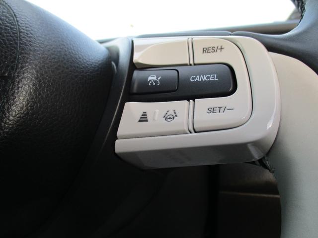 フィット e:HEVホーム (純正ナビTV) バックカメラ シートヒーター 純正LEDヘッドライト 前後ドラレコ スマートキー ETC 電子パーキングブレーキ クルーズコントロール ホンダセンシング 安全装置 リア修理歴有(42枚目)