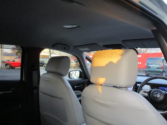 フィット e:HEVホーム (純正ナビTV) バックカメラ シートヒーター 純正LEDヘッドライト 前後ドラレコ スマートキー ETC 電子パーキングブレーキ クルーズコントロール ホンダセンシング 安全装置 リア修理歴有(60枚目)