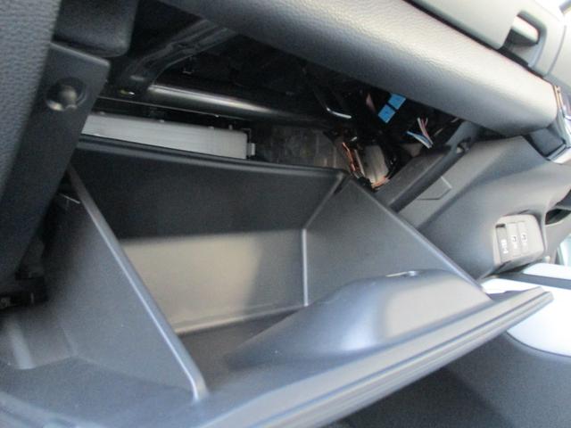 フィット e:HEVホーム (純正ナビTV) バックカメラ シートヒーター 純正LEDヘッドライト 前後ドラレコ スマートキー ETC 電子パーキングブレーキ クルーズコントロール ホンダセンシング 安全装置 リア修理歴有(72枚目)