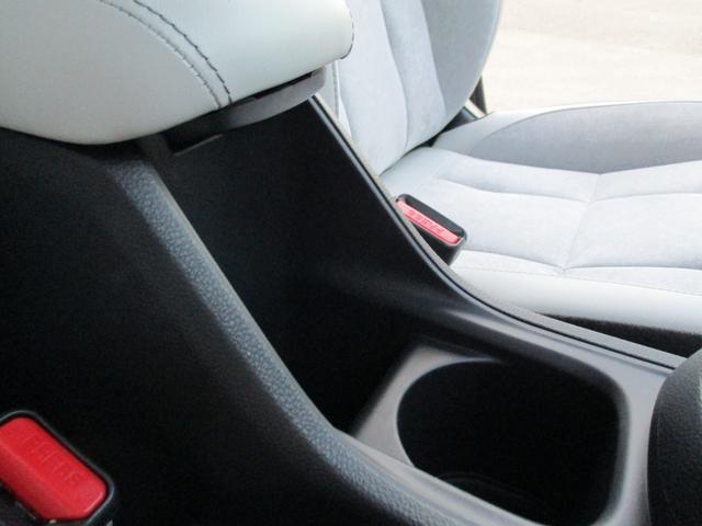 フィット e:HEVホーム (純正ナビTV) バックカメラ シートヒーター 純正LEDヘッドライト 前後ドラレコ スマートキー ETC 電子パーキングブレーキ クルーズコントロール ホンダセンシング 安全装置 リア修理歴有(73枚目)