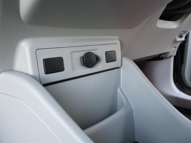 プリウスアルファ S <純正ナビTV> <新品18アルミ&タイヤ> 地デジ フルセグ Bカメラ ETC ドライブレコーダー Bluetooth スマートキー Pスタート LEDヘッドライト&フォグランプ チチルトシート(40枚目)