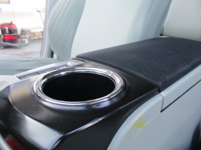 プリウスアルファ S <純正ナビTV> <新品18アルミ&タイヤ> 地デジ フルセグ Bカメラ ETC ドライブレコーダー Bluetooth スマートキー Pスタート LEDヘッドライト&フォグランプ チチルトシート(46枚目)