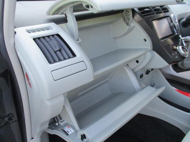 プリウスアルファ S <純正ナビTV> <新品18アルミ&タイヤ> 地デジ フルセグ Bカメラ ETC ドライブレコーダー Bluetooth スマートキー Pスタート LEDヘッドライト&フォグランプ チチルトシート(57枚目)