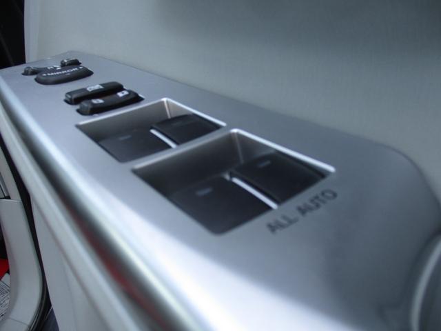 プリウスアルファ S <純正ナビTV> <新品18アルミ&タイヤ> 地デジ フルセグ Bカメラ ETC ドライブレコーダー Bluetooth スマートキー Pスタート LEDヘッドライト&フォグランプ チチルトシート(61枚目)