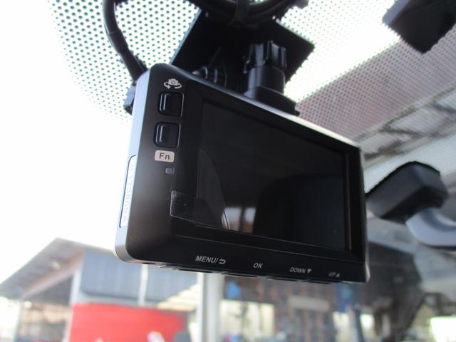 プリウスアルファ S <純正ナビTV> <新品18アルミ&タイヤ> 地デジ フルセグ Bカメラ ETC ドライブレコーダー Bluetooth スマートキー Pスタート LEDヘッドライト&フォグランプ チチルトシート(72枚目)