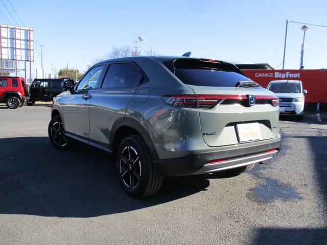 ヴェゼル e:HEV X (純正ナビ) ワンオーナーBカメラ ETC 純正アルミ パドルシフト パーキングセンサー プッシュスタート 電子ブレーキ 純正LEDヘッドライト オートマチックハイビーム ホンダセンシング 安全装置(10枚目)