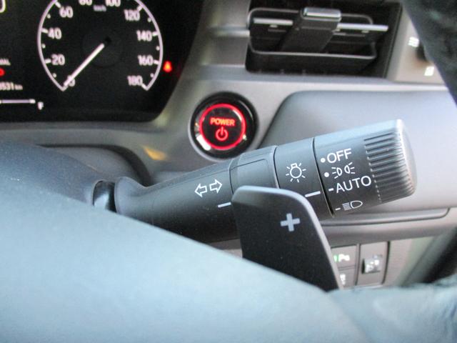 ヴェゼル e:HEV X (純正ナビ) ワンオーナーBカメラ ETC 純正アルミ パドルシフト パーキングセンサー プッシュスタート 電子ブレーキ 純正LEDヘッドライト オートマチックハイビーム ホンダセンシング 安全装置(20枚目)